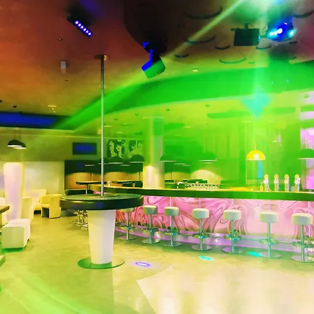 Aviva - Fuer Singles & Alleinreisende Hotel 4*