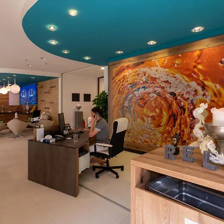 Aviva - Fuer Singles & Alleinreisende Hotel Afiesl