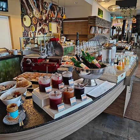 Aviva - Fuer Singles & Alleinreisende Hotel 4*