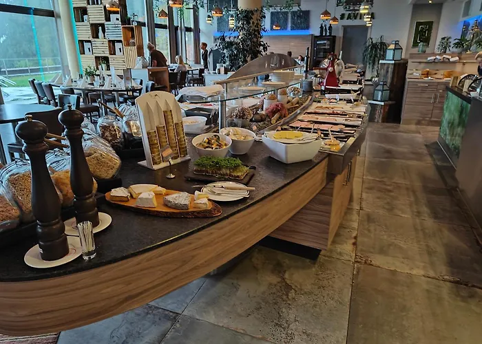 Aviva - Fuer Singles & Alleinreisende ホテル 4*