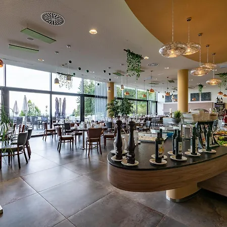 Aviva - Fuer Singles & Alleinreisende 4*